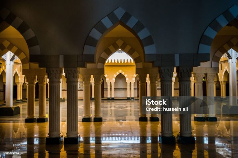 Shtyllat e Islamit dhe parimet e moralit