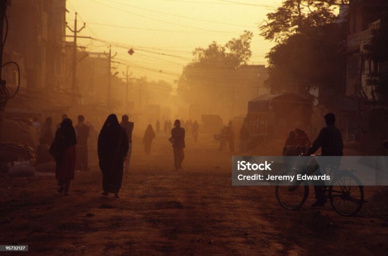 Raporti reciprok midis nevojës sheriatike dhe fenomeneve mbizotëruese të pashmangshme