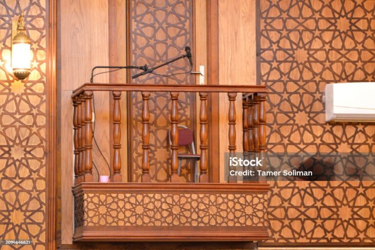 Hytbja e parë e Profetit (a. s) në Mekë ku i thërriti njerëzit në besim