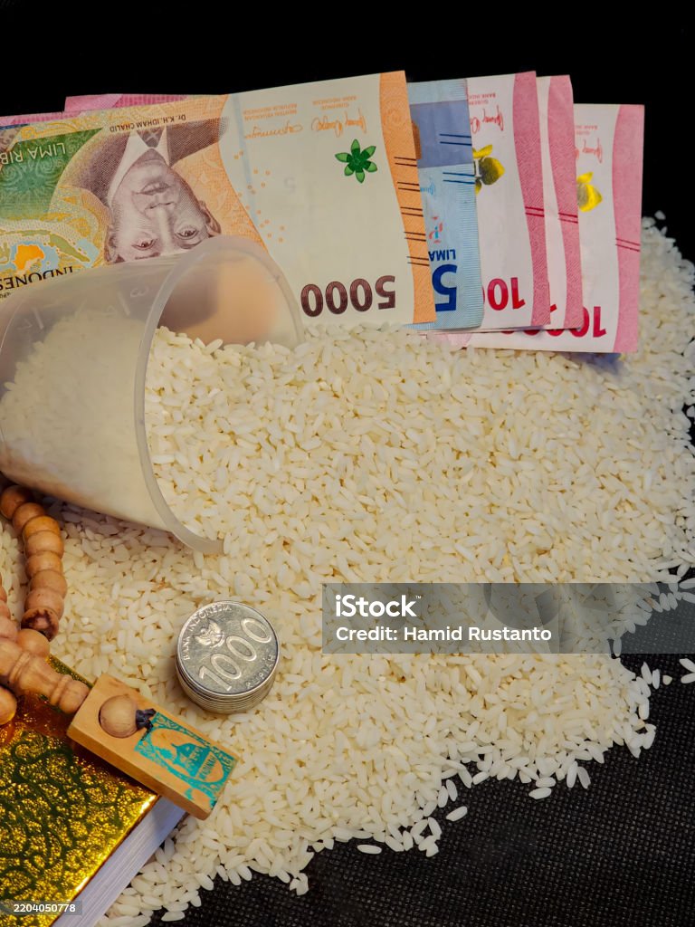 Sadakaja e Fitrit (Vitrat) në vleftë monetare